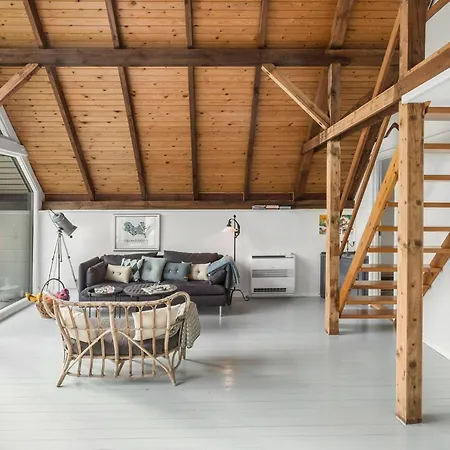 3 Bedroom Cozy In Ferienhaus *