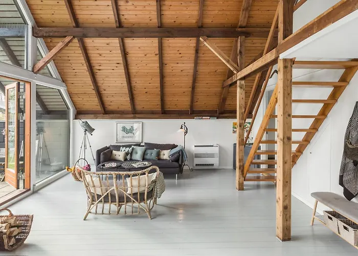 3 Bedroom Cozy In Nyaraló *